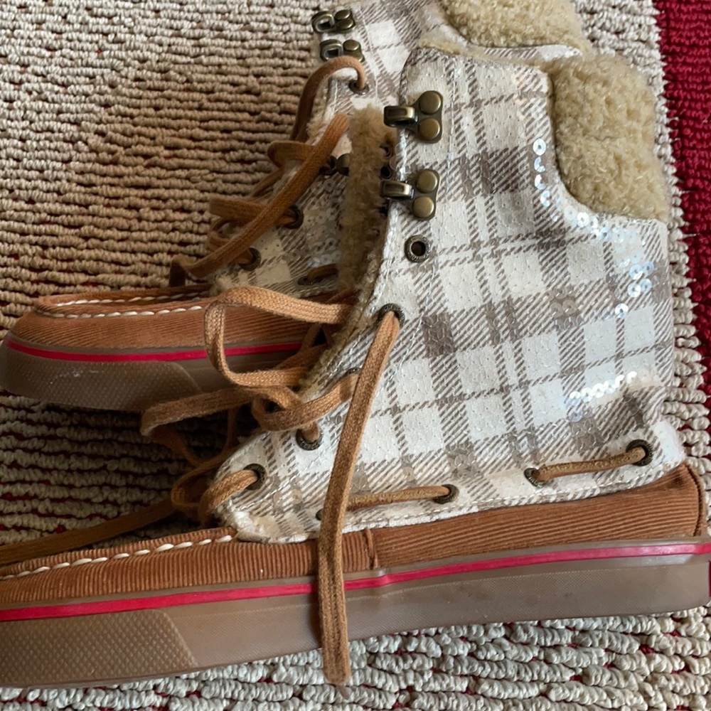 Sperry Boots With Sequence So Nice Worn But Nice - image 1